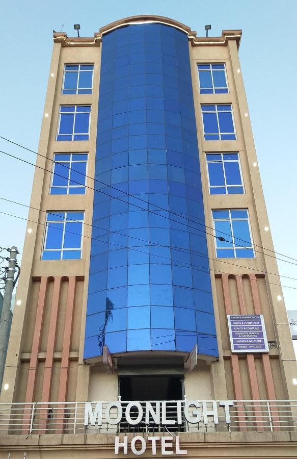 Claire De Lune Moonlight Hotel ناكورو المظهر الخارجي الصورة